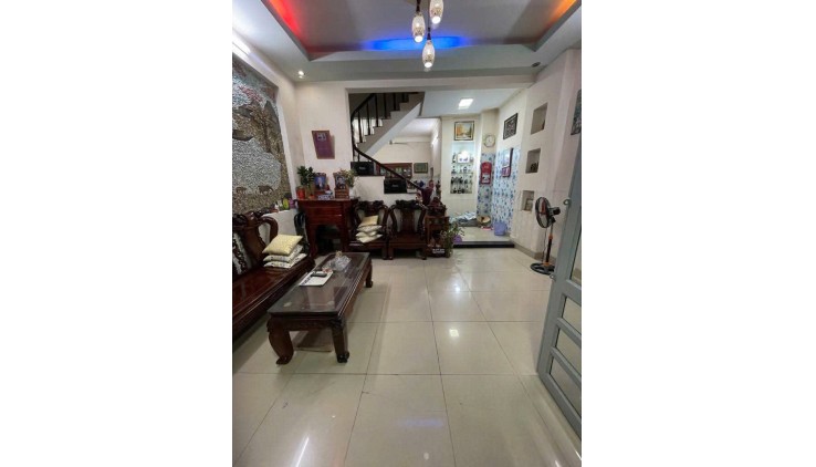 Gíá chỉ 5.6 TỶ TL! 59M², 2Tầng, HẺM XE HƠI-Thống Nhất Gò Vấp!
